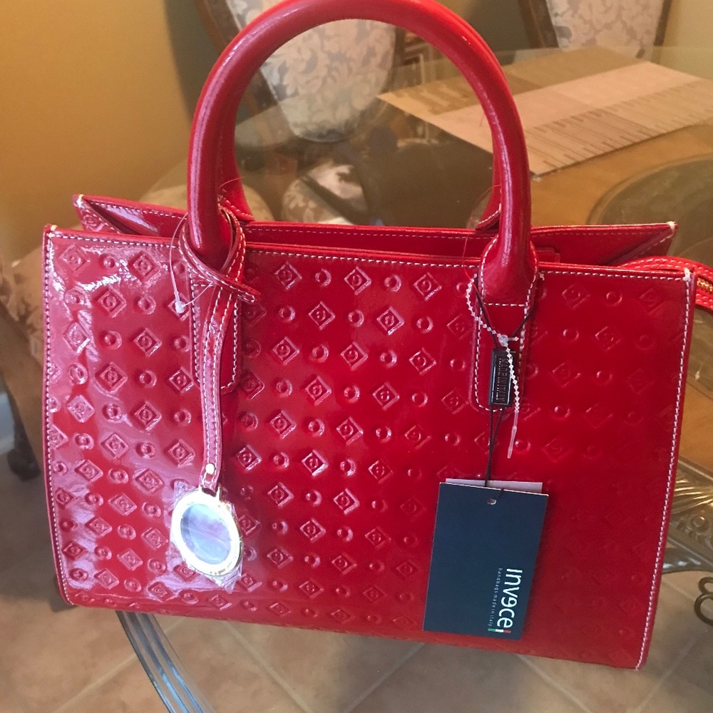Invece Red Handbag Design